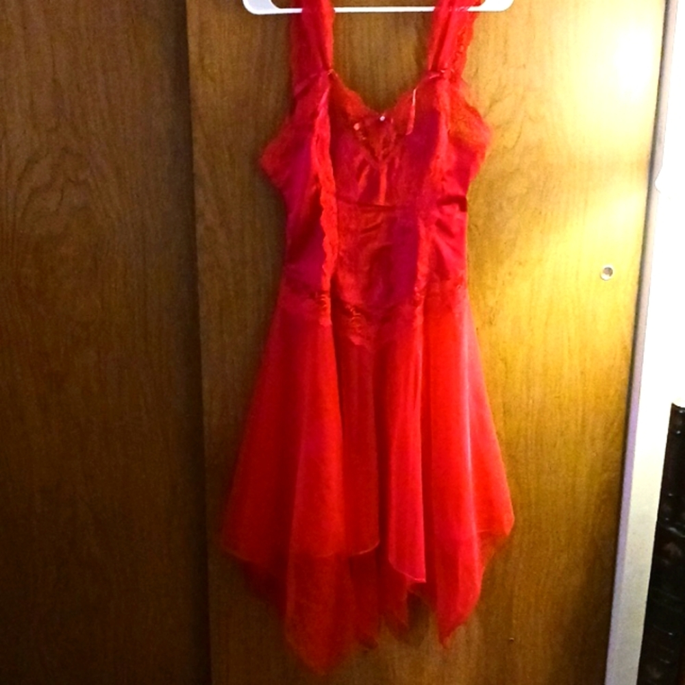 TRES CHIC VINTAGE NYLON 2 LAYERS PARTY DRESS, SMALL